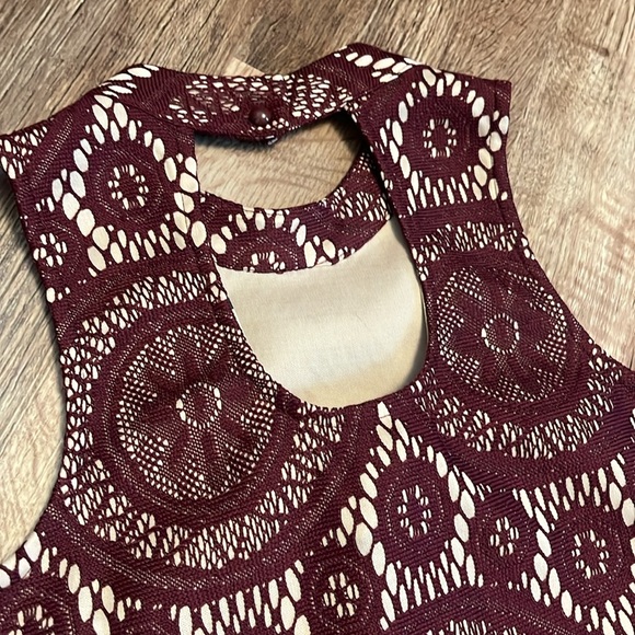 Maroon Patterned Dress - Picture 3 of 6